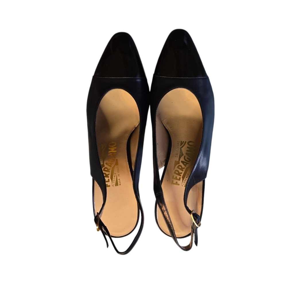 Vintage Salvatorre Ferragamo Blue W/Black Patent Leather Toe Heels Size 8.5C - Picture 1 of 10